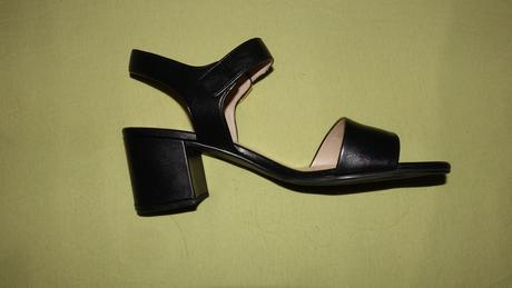 Nove kozene sandale hogl, 41