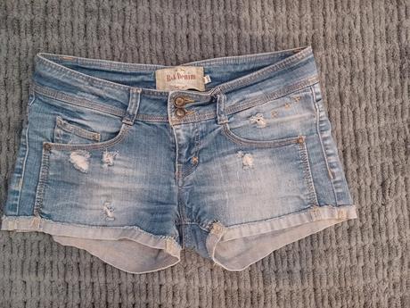 Bedrové šortky, bershka,36