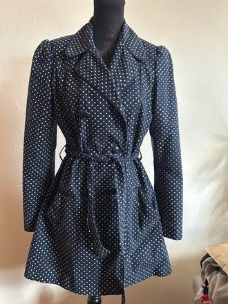 Tenký bodkovaný kabatik, 40