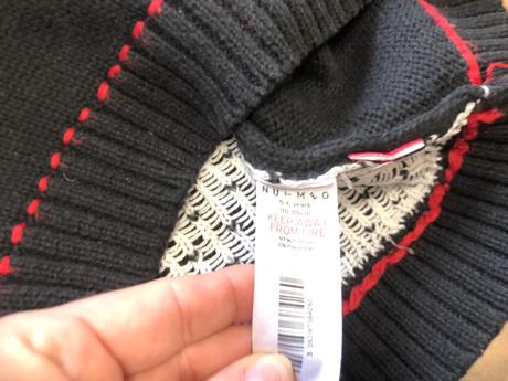 Dzeginsy a svetrik, 110