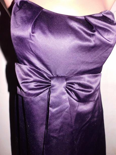 Saténové šaty, m