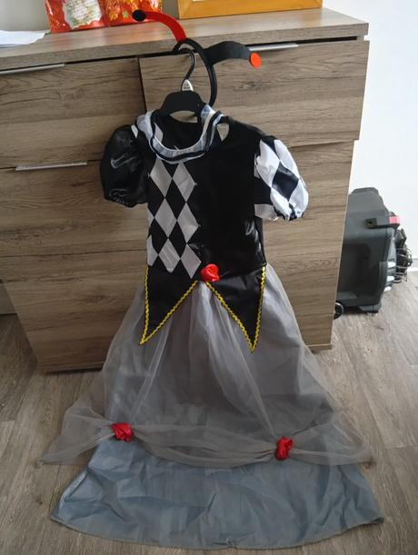 Kostým na karneval - harlekýnka, 