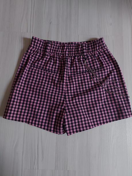 Kockovaná sukňa / kraťase, bershka,36