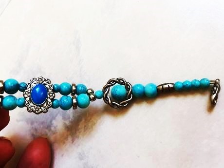 Náramok s tyrkenitom, 