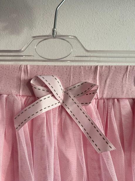 Ružová dievčenská sukňa, 134