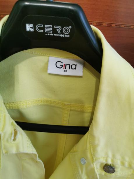 Žlta rifľova bunda, gina,40