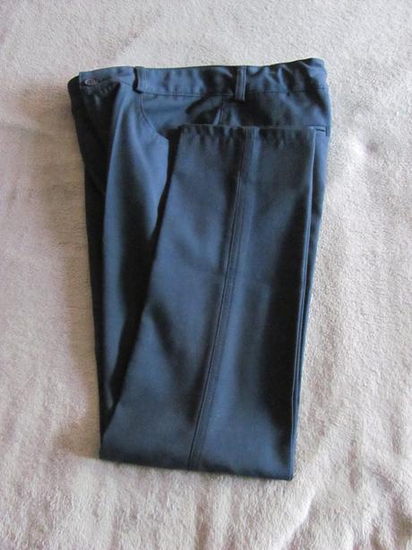 Spoločenské nohavice, 140