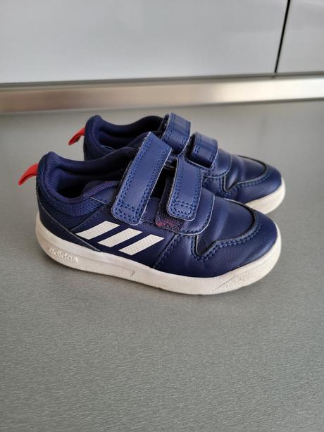 Tenisky + doporučené poštovné, adidas,24