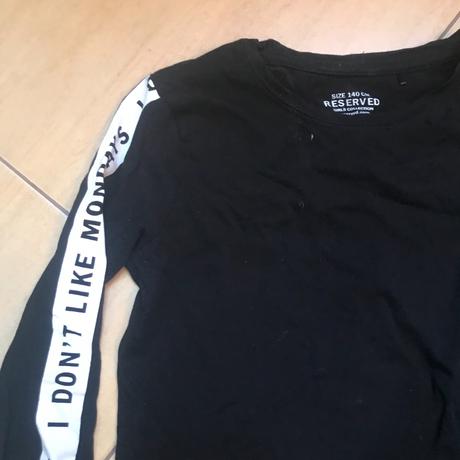 Tricko, reserved,140