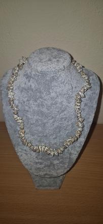 Náhrdelník z mušlí, 