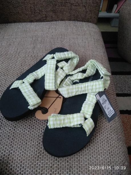 Sandale, primark,40