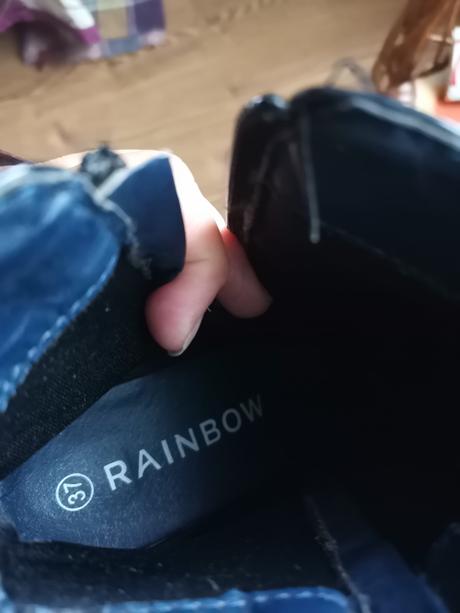 Členkové čižmičky, 37