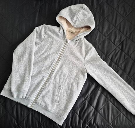 Hrejivá mikina, tchibo,158