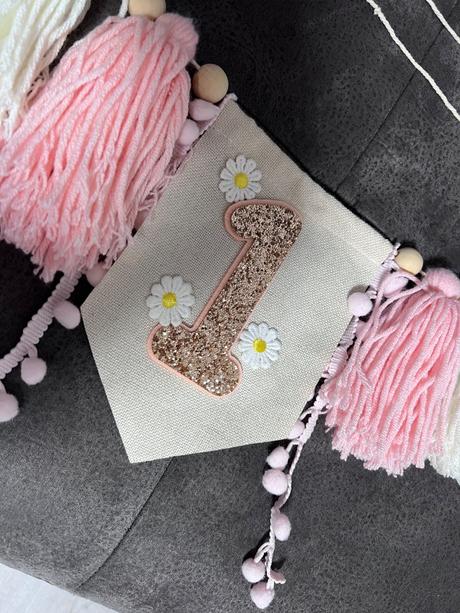 Banner s číslom 1, 