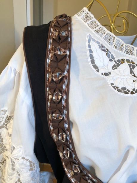 Alpenmarchen luxusný kroj, 42