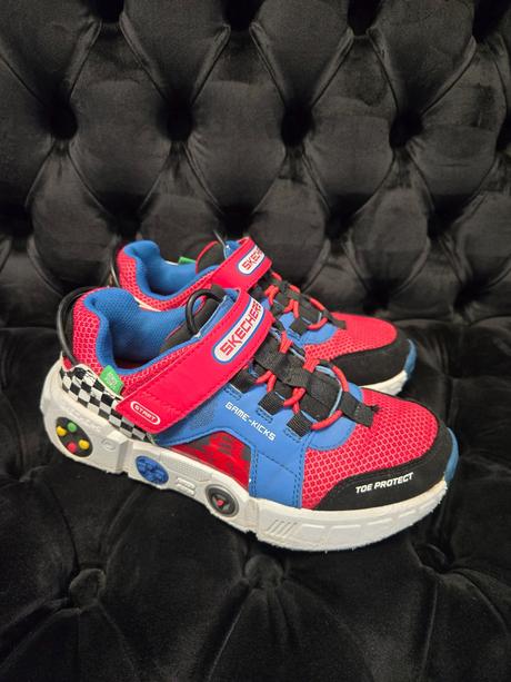 Skechers game, skechers,35