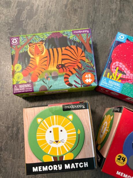 Mudpuppy detske puzzle a pexesa,