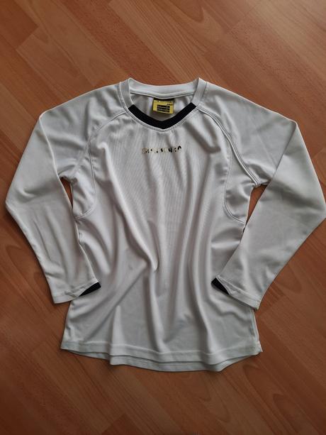 Balích chlapčenského oblečenia, 122–134