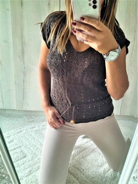 Háčkovaný hnedý svetrík-s, s