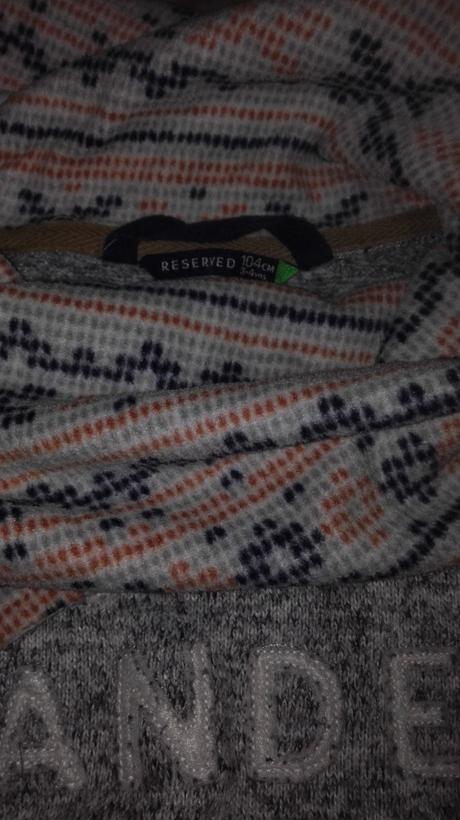 Krásny pulovrik, reserved,104