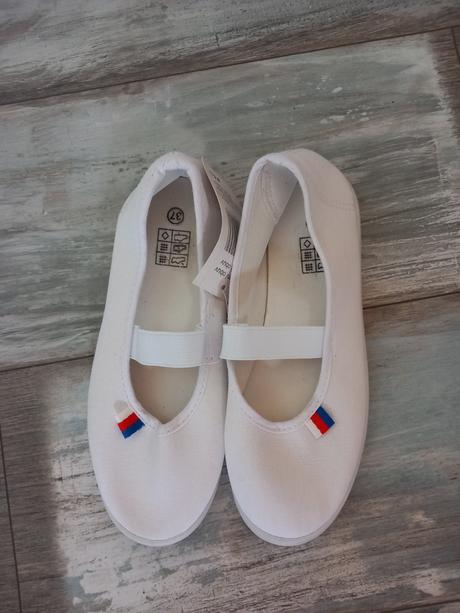 Cvičky na tv alebo na tanečnú, 36