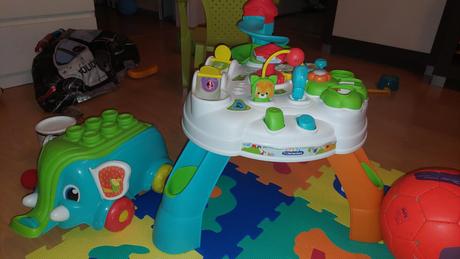 Detsky hraci stolik a slonik clementoni,