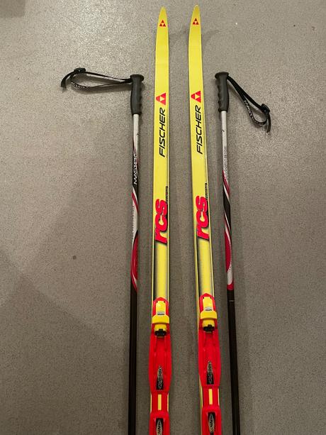 Bežky s palicami, fisher