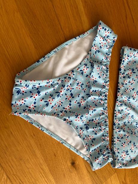 Dvojdielne plavky veľ. 152/ nenosené, 152