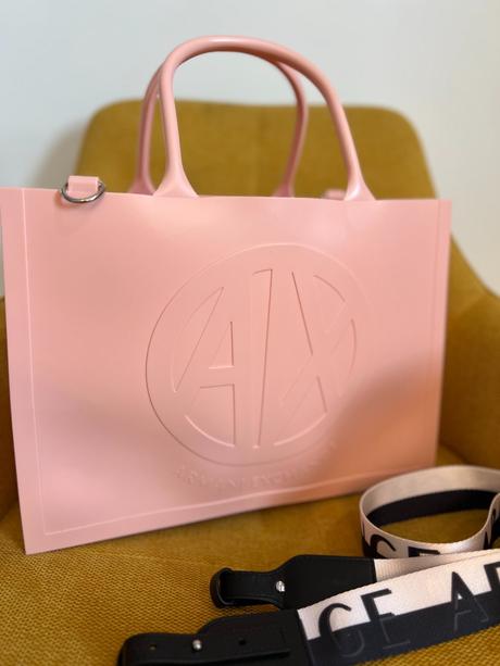 Armani kabelka nová, armani