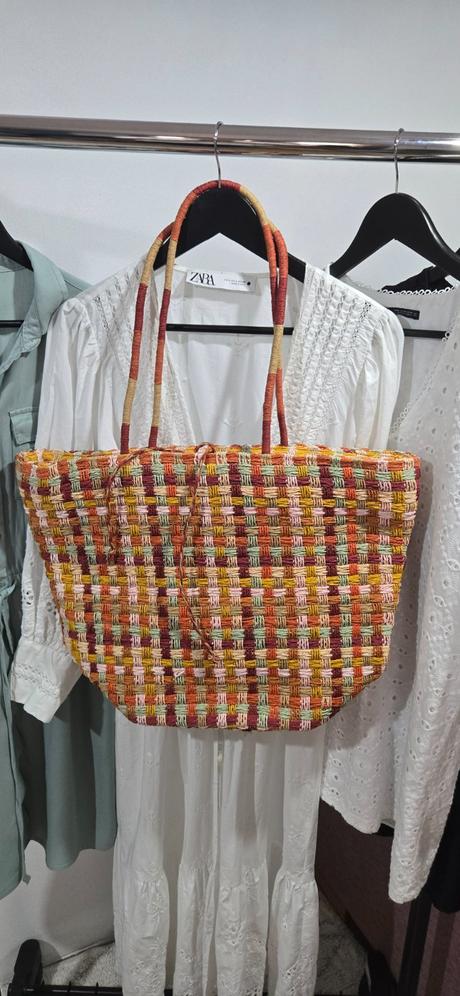 Slamena taška zara, zara