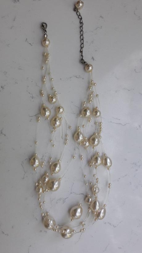 Šampanský náhrdelník,