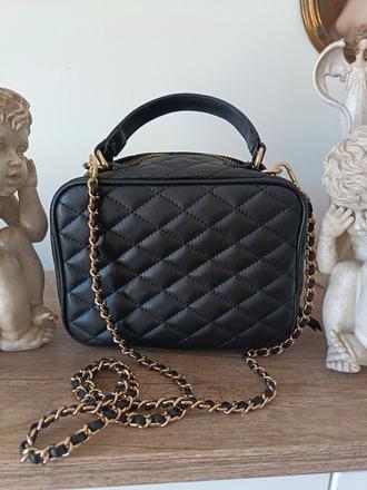 Čierna prešívaná mini crossbody kabelka zara (20x1, zara