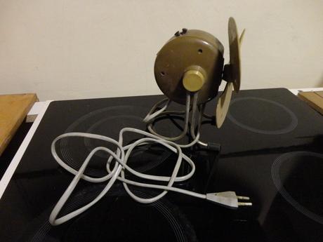 Ventilátor stolový - retro, 