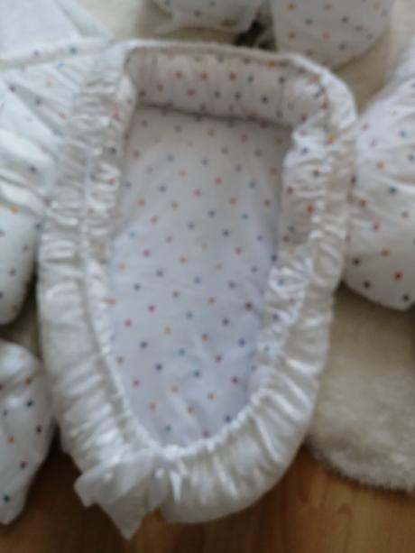 Hniezda, šírka (cm): 50,dĺžka (cm): 70