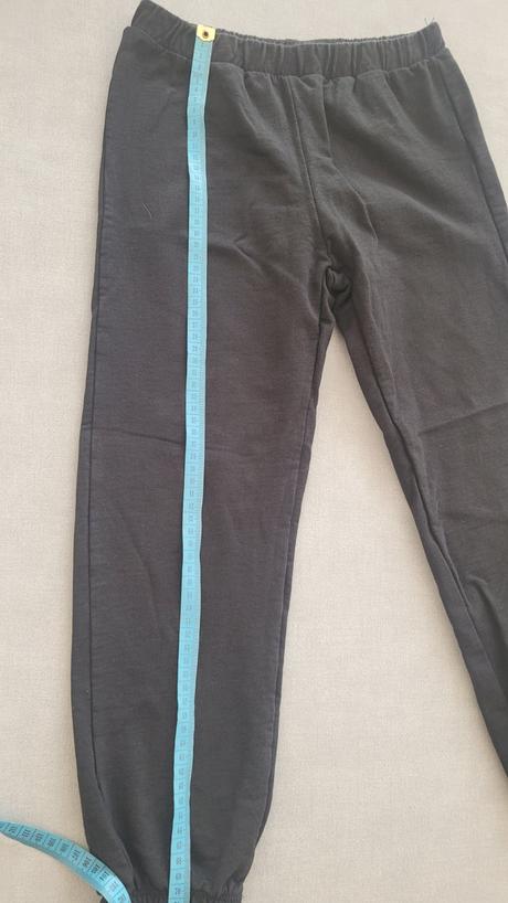 Balík oblečenia 128-146 viď fotky, 140–152