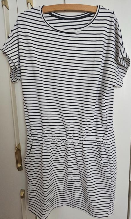 Predám dámske šaty, m