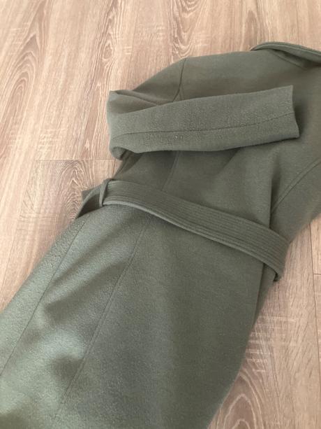 Zelenýkabát lipsy, lipsy london,m