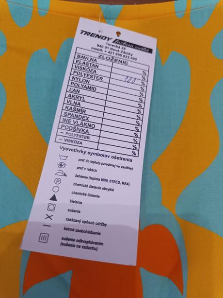 Krásne čistonove šaty veľkosť uni voľnejšie, xxl