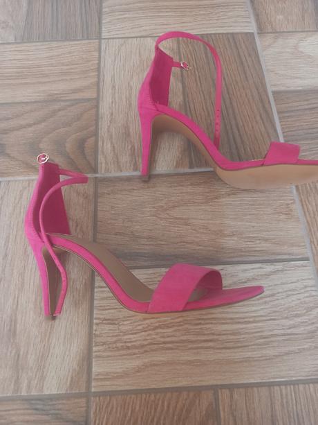 Stradivarius sandale, stradivarius,37