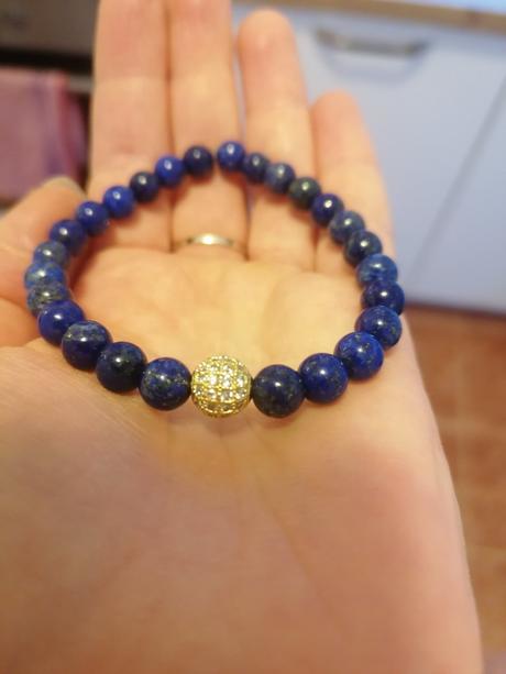 Minerálny náramok lapis lazuli,