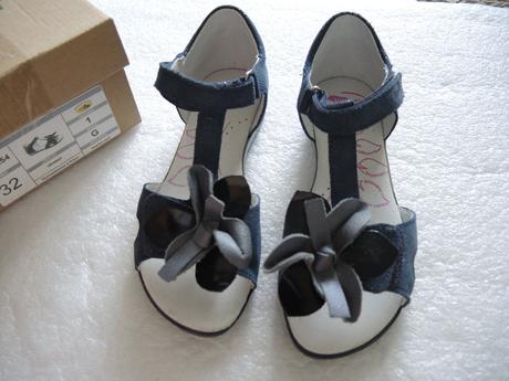 Sandálky s kvietkom, ren but,32