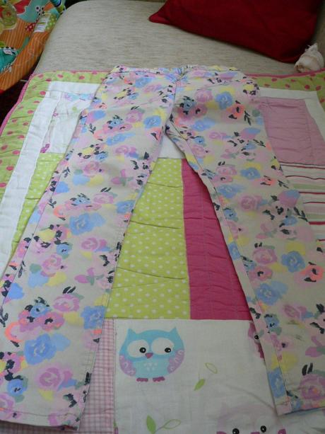 Kvetovane rifle, h&m,128