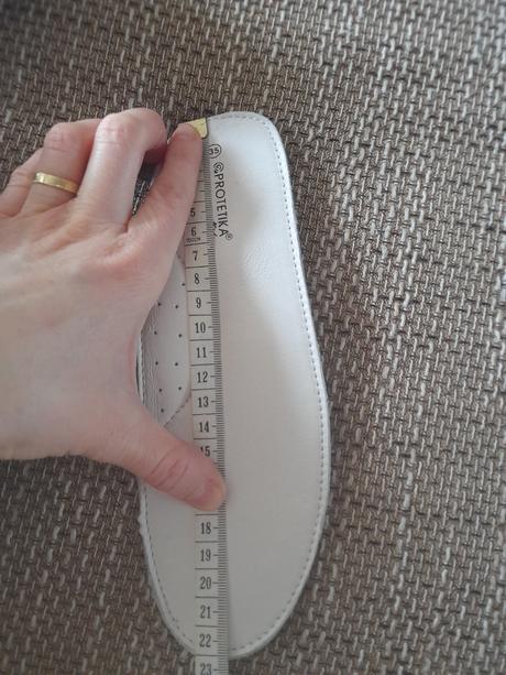 Nové  protetika tenisky, protetika,30 / 31 / 32 / 33 / 35