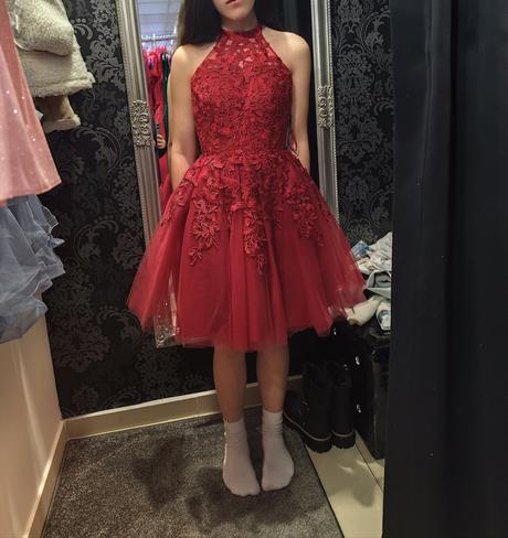 Spoločenské šaty, 34