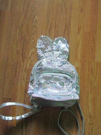 Trblietavý ruksačik,