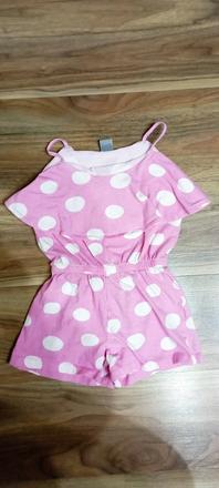 Bodkovaný overal, 134