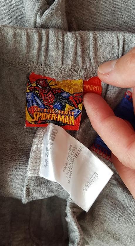 Kraťasy spiderman č.104, disney,104