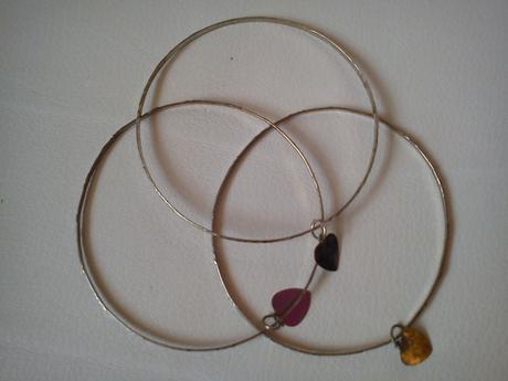 Náramky so srdiečkami, 