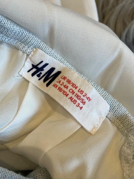 Dievčenský sveter s motýľom h&m (98-104), h&m,98