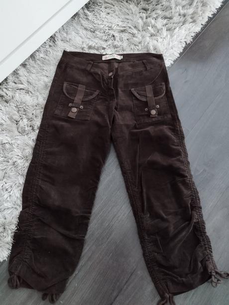 Hnedé menčestrové nohavice 7/8, m